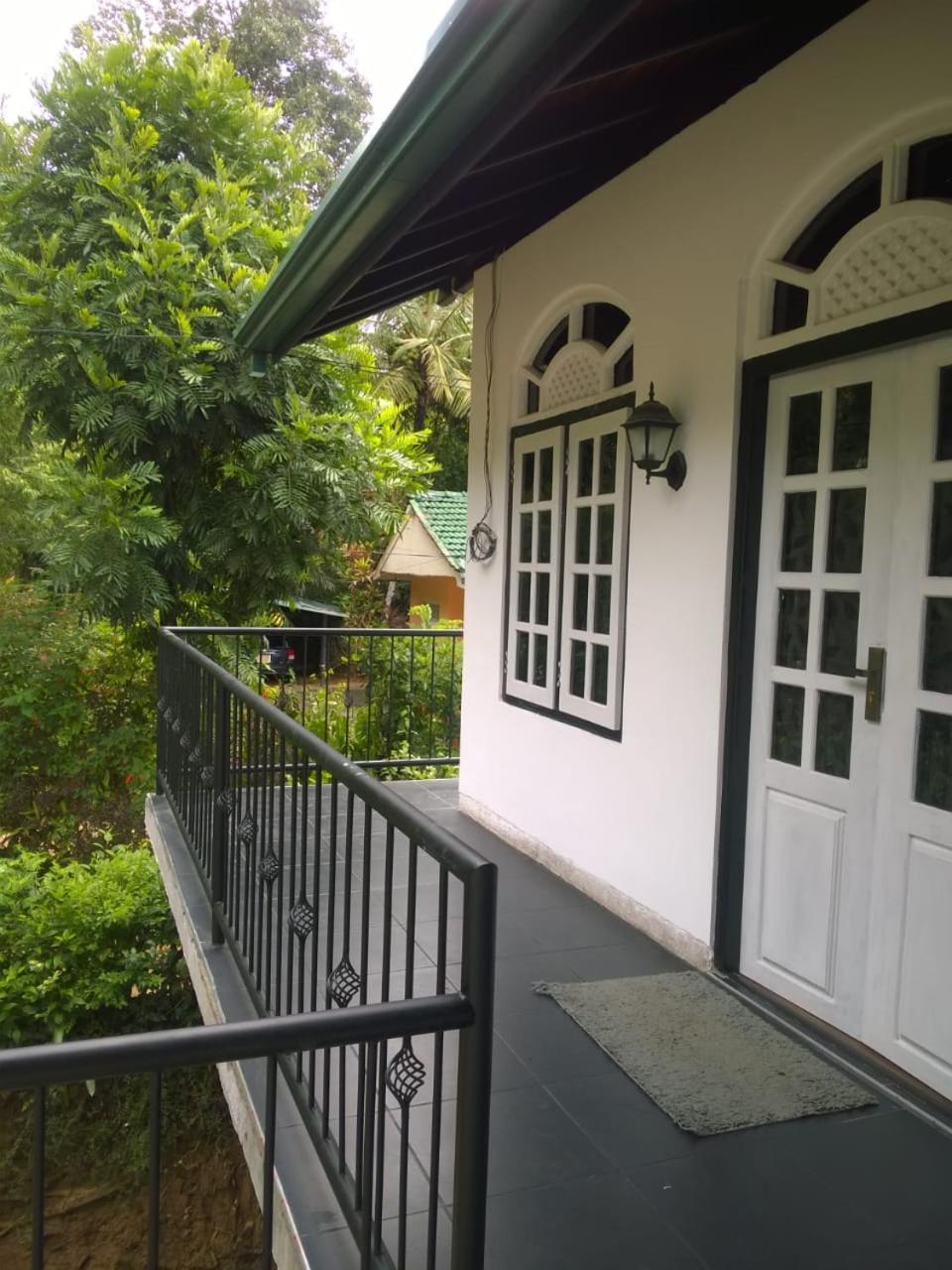 Ella Gypsies Hostel מראה חיצוני תמונה