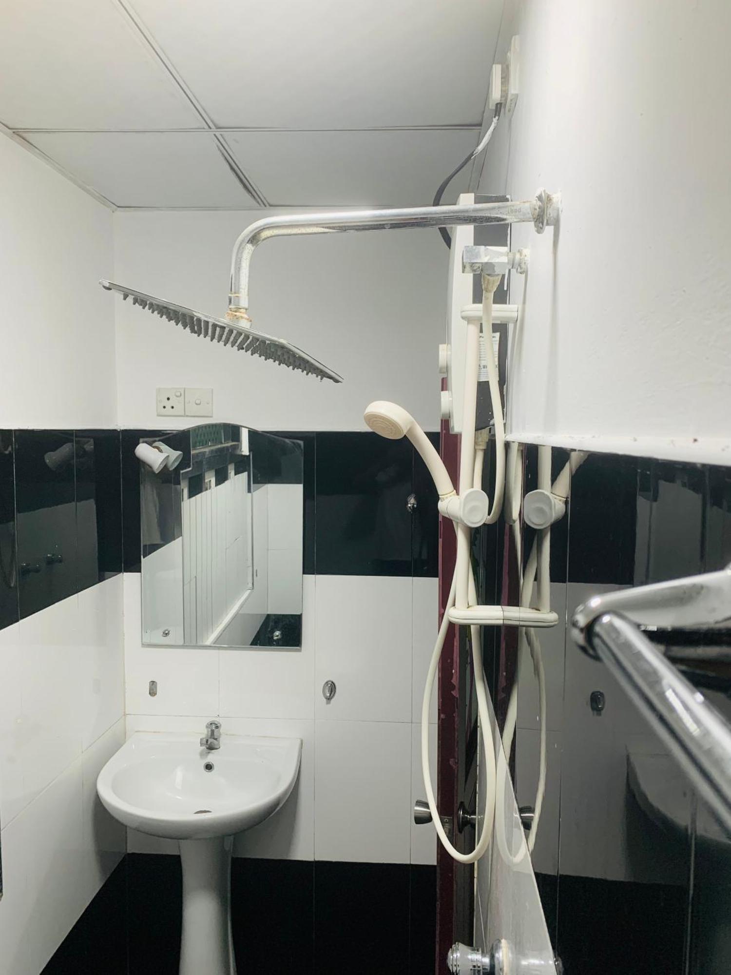 Ella Gypsies Hostel מראה חיצוני תמונה